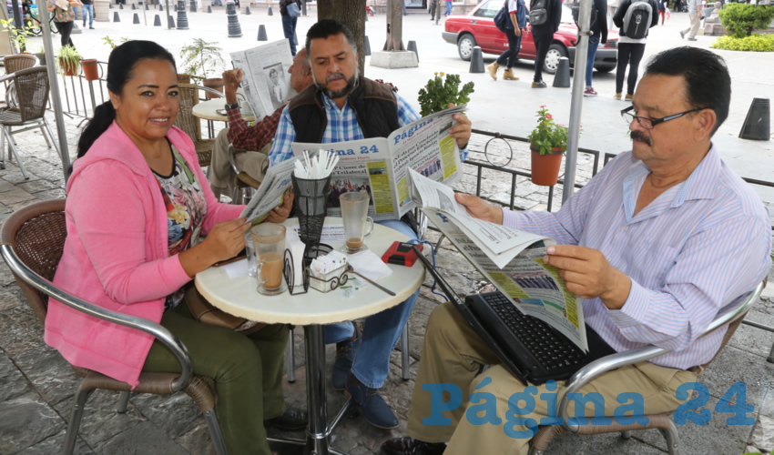 En Café Catedral Rocío Palacios, Óscar Ramírez Ávila y Raúl Ruiz Dondiego