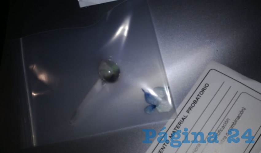 La dosis de “crystal” y la pipa para fumarla