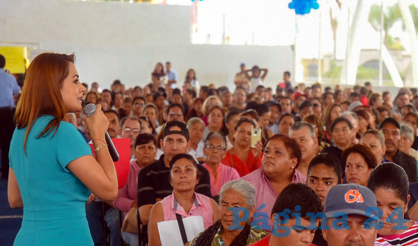 La alcaldesa de la capital, Tere Jiménez, dio inicio al programa de calentadores solares que este año beneficiará a dos mil hogares de escasos recursos