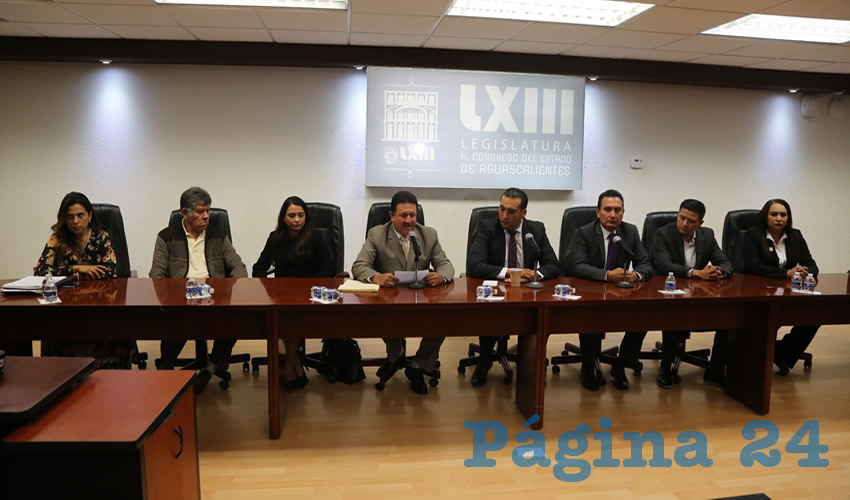 Conferencia de prensa con los diputados electos y presidentes estatales de Morena y Encuentro Social (Foto: Eddylberto Luévano Santillán)