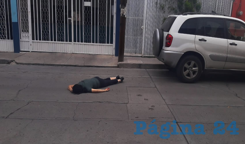 La v&iacute;ctima qued&oacute; tendida en el arroyo vehicular, en la calle Granada, colonia Espa&ntilde;a