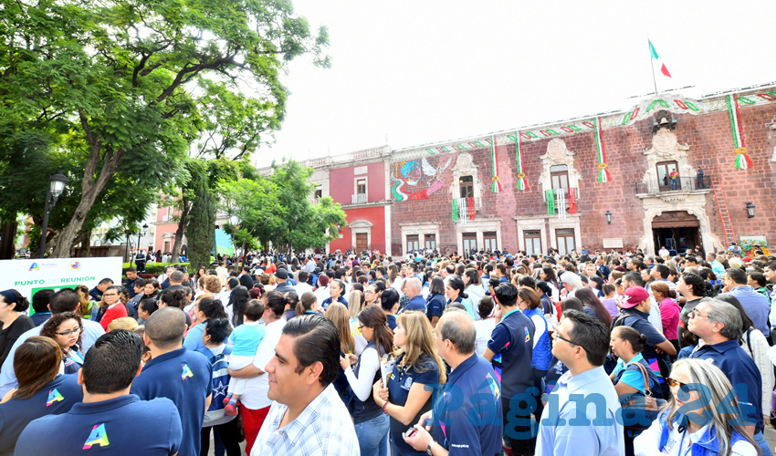 La sociedad particip&oacute; durante el Mi&eacute;rcoles Ciudadano en simulacro de evacuaci&oacute;n en Palacio Municipal