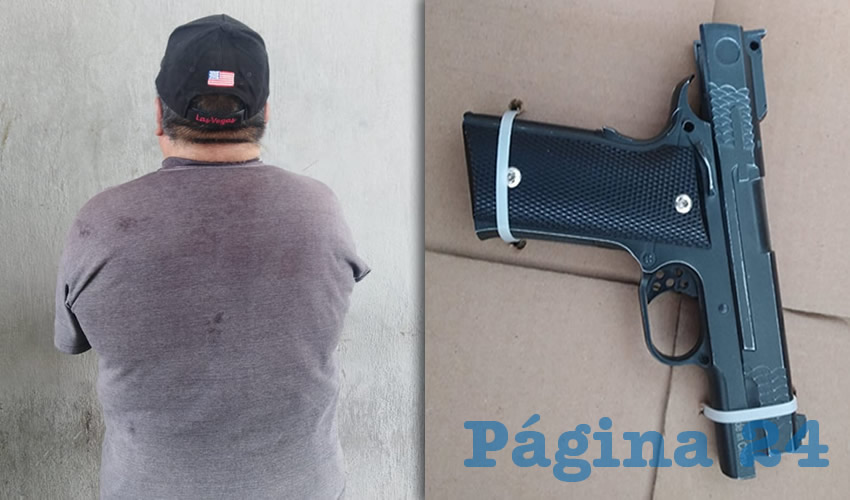 Héctor “N” “N” y su pistola de plástico