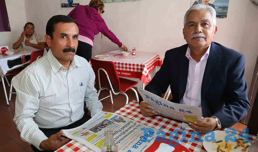 En gorditas Maravilla almorzaron Héctor Delgado García y Jorge Saucedo Gaytán, diputado local