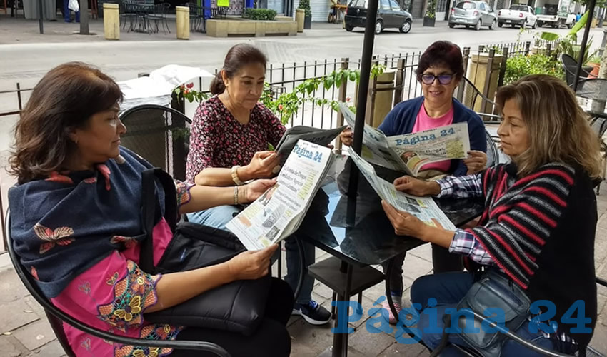 María Elena Peñaloza Garibay, María de Lourdes Mendoza Álvarez, María del Rosario Hernández Valdez y Lorena Godínez García almorzaron en el restaurante Las Antorchas