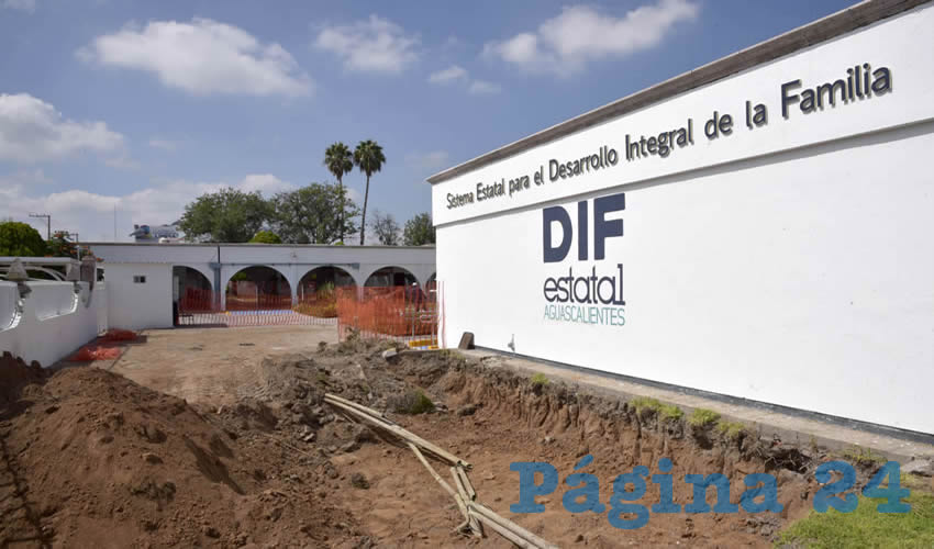La encargada de despacho del DIF Estatal, Nancy X&oacute;chitl Mac&iacute;as Pacheco, inform&oacute; que esta semana arrancan las obras de construcci&oacute;n de una bodega y un &aacute;rea de ba&ntilde;os p&uacute;blicos