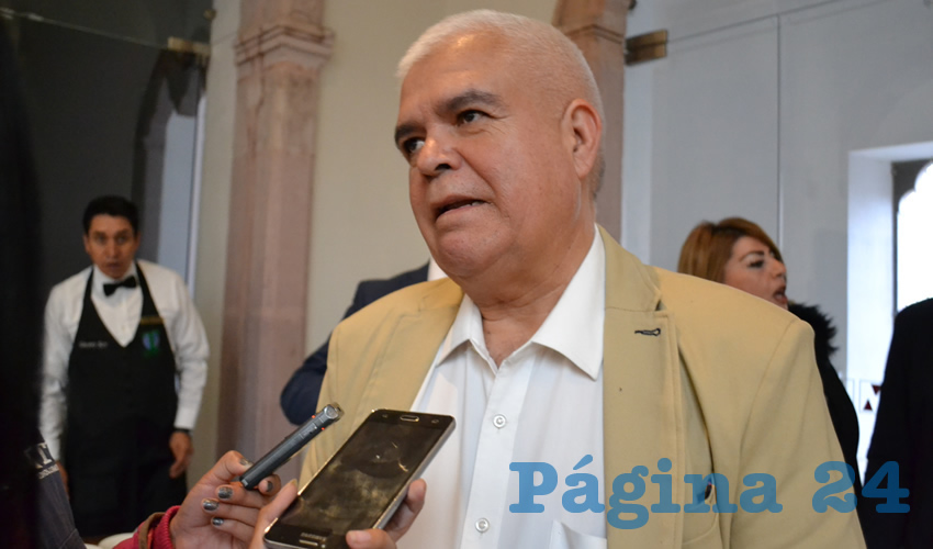 Aurelio Llamas Luna, propietario de la mezcalera “Don Aurelio”, declaró que la próxima meta es exportar su mezcal a China y Japón, a la fecha ya se exporta a Suiza y Holanda (Foto Merari Martínez)