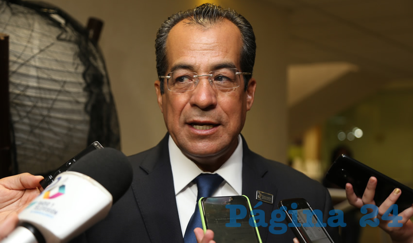 Francisco Mart&iacute;nez, vicefiscal jur&iacute;dico )