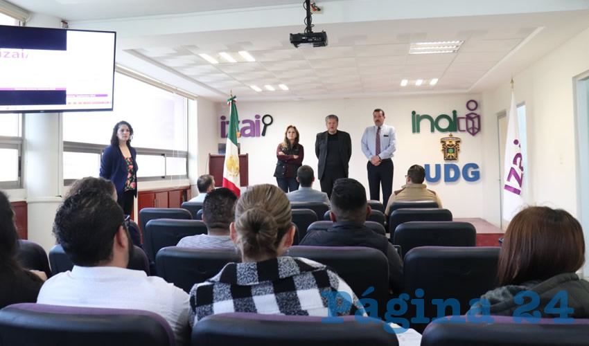 “Los ayuntamientos son los sujetos obligados que más solicitudes reciben, por lo que el conocimiento de la normativa a la cual se sujetarán sus funciones es elemental para los nuevos servidores públicos, debido a esto se ha comenzado con un programa que abarcará todos los temas relacionados con el Instituto” afirmó el Comisionado Presidente, José Antonio de la Torre Dueñas