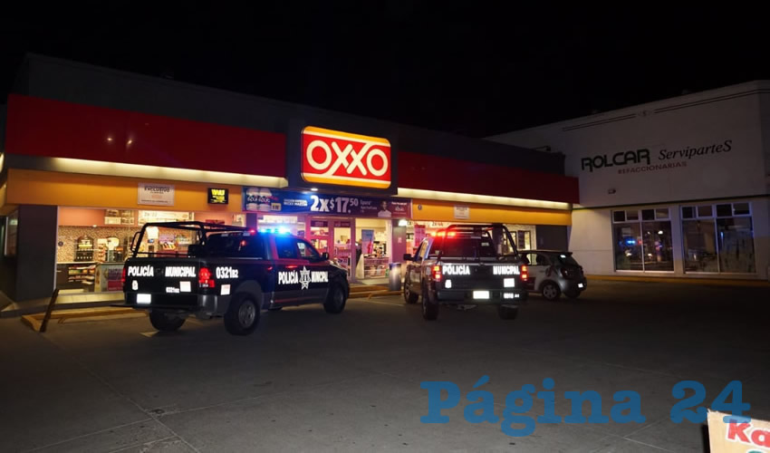 La tienda Oxxo en el cruce de las avenidas H&eacute;roe Inmortal y Aguascalientes