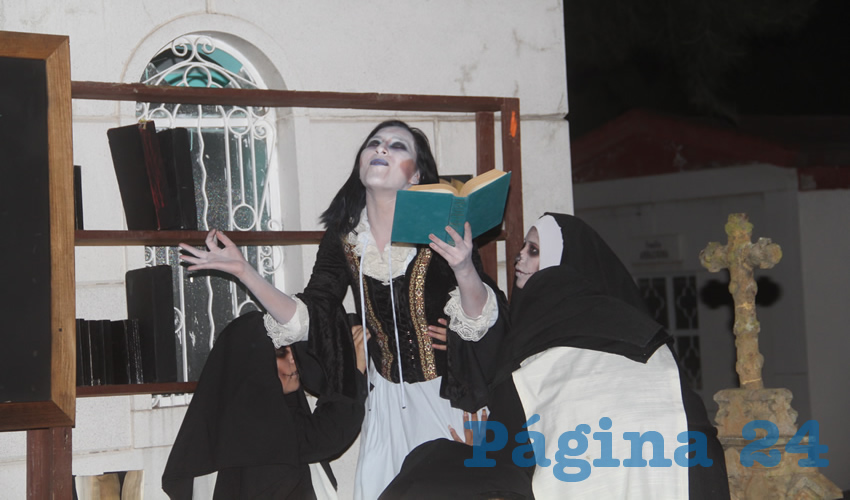 Del 24 de octubre al 17 de noviembre se llevar&aacute; a cabo el tradicional y exitoso programa &ldquo;Mitos y Leyendas&rdquo; en los panteones de La Cruz y de Los &Aacute;ngeles