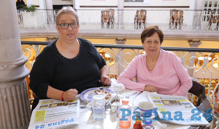 En Sanborns Francia compartieron el pan y la sal Silvia Garc&iacute;a Rivas y Gloria Rodr&iacute;guez Aguilar