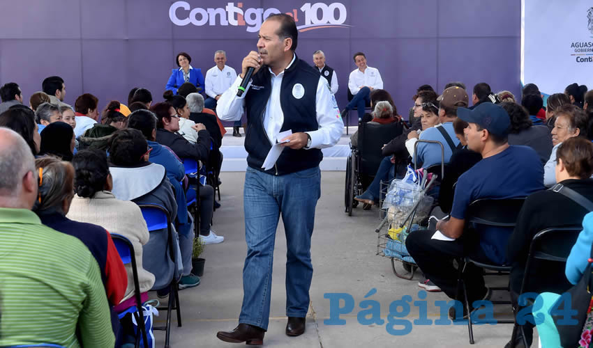 El gobernador del Estado, Mart&iacute;n Orozco Sandoval anunci&oacute; la inversi&oacute;n de 23 millones de pesos para la pavimentaci&oacute;n con concreto hidr&aacute;ulico