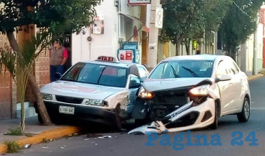 El accidente ocurrió en la esquina de las calles Pimentel y Cristóbal Colón