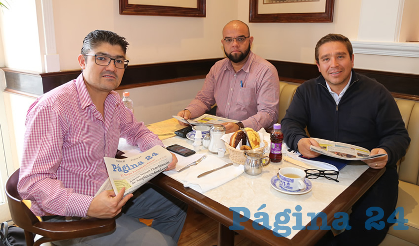 En Sanborns Francia departieron Rodrigo Ramírez Urbina, Héctor González Contreras y José Alfredo Gallo Camacho