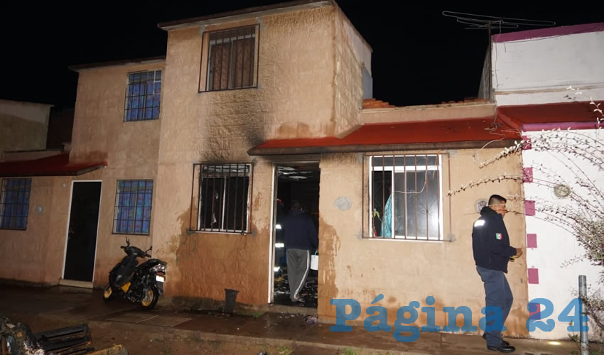 El fuego se desató en esta casa, situada en calle Recinto Cactus 104 interior 75