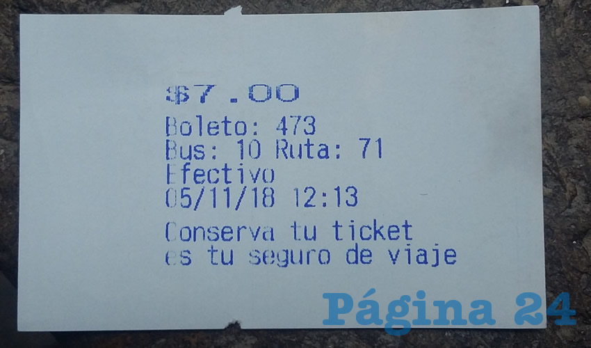 Sólo expiden boletos a quienes paguen con los 7 pesos exactos; a los que usan su tarjeta no les dan nada, algo que transgrede la ley de movilidad