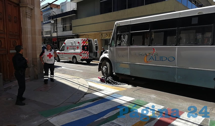 El percance ocurri&oacute; en el cruce de las calles Morelos y Primo Verdad