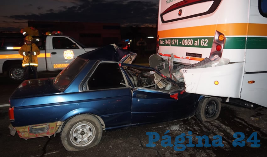 En la carretera federal 45 norte, Raymundo Salda&ntilde;a Hern&aacute;ndez se estamp&oacute; por alcance contra un tr&aacute;iler, sufriendo graves heridas que en cualquier momento le pod&iacute;an costar la vida