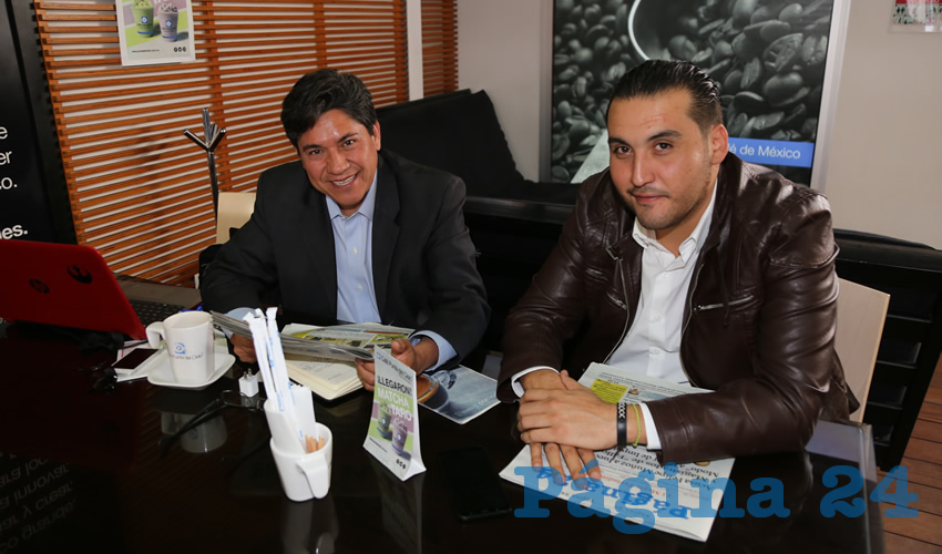 En Café Punta del Cielo departieron Eulogio Monreal Ávila y Aldo Ruiz Sánchez, delegado estatal de Desarrollo Integral