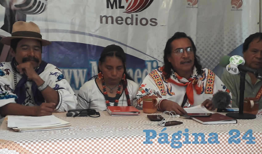 Maestros de tres comunidades wixárikas de los municipios de Mezquitic y Bolaños pidieron que se construyan escuelas cerca de sus poblados para evitar que los menores pierdan la vida al cruzar el río, como ocurrió en 2015 y 2016/Foto: Especial