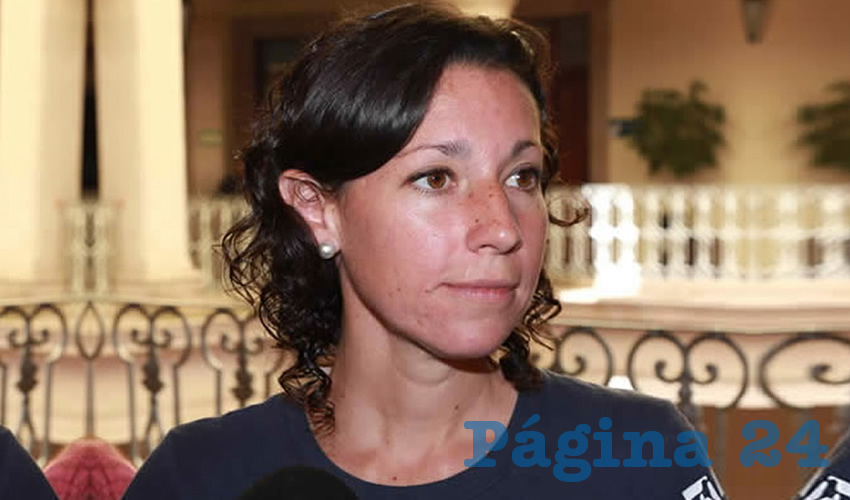 Ana Zavala Enríquez, presidenta de la asociación Amigos Pro Animal (APA)