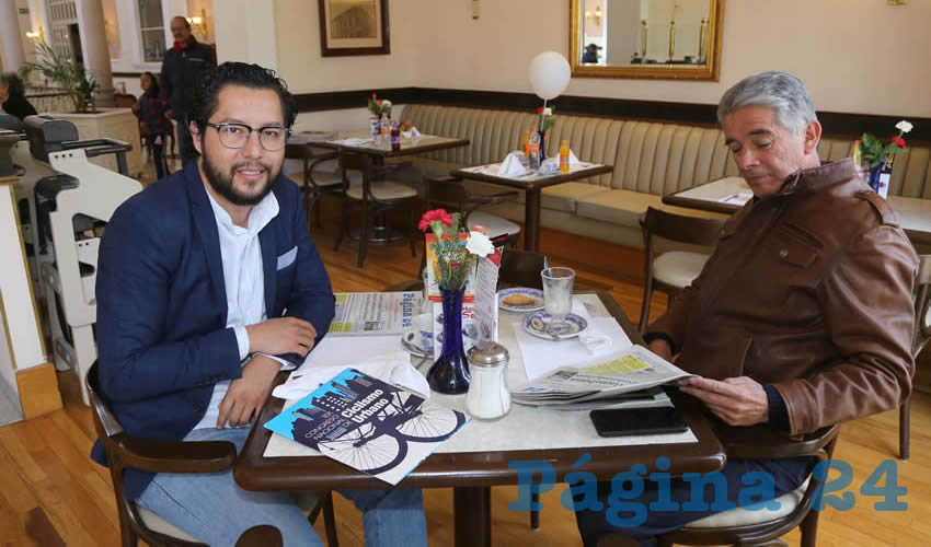 En Sanborns Francia compartieron el primer alimento del d&iacute;a Gustavo Guti&eacute;rrez de la Torre y &Oacute;scar Arag&oacute;n Jim&eacute;nez