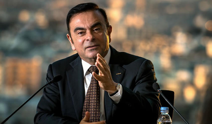 Carlos Ghosn es acusado de ocultar ingresos por 38.7 millones de euros al regulador bursátil de Tokio. Foto: Especial