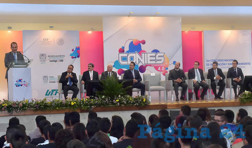 El gobernador del Estado, Martín Orozco Sandoval, reiteró que la mejor forma de impulsar el desarrollo del país es apostándole a la educación