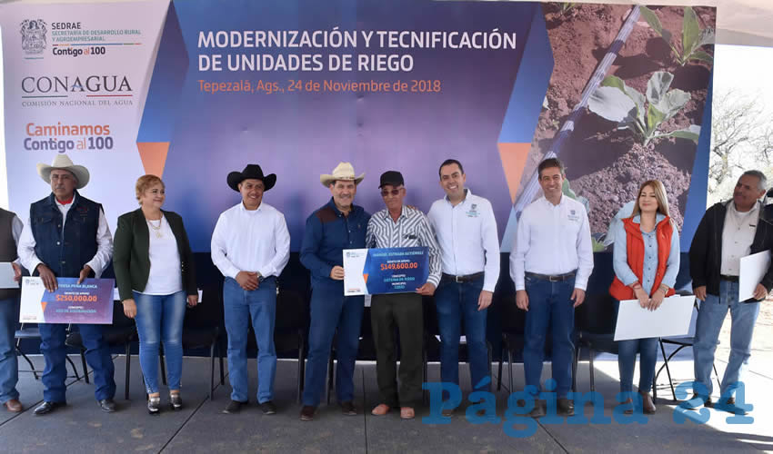 El gobernador del Estado, Mart&iacute;n Orozco Sandoval, entreg&oacute; apoyos del Programa de Modernizaci&oacute;n y Tecnificaci&oacute;n de Unidades de Riego