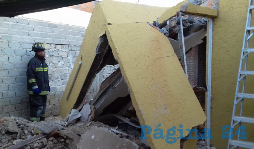 La demolición de un muro de carga provocó la caída del techo