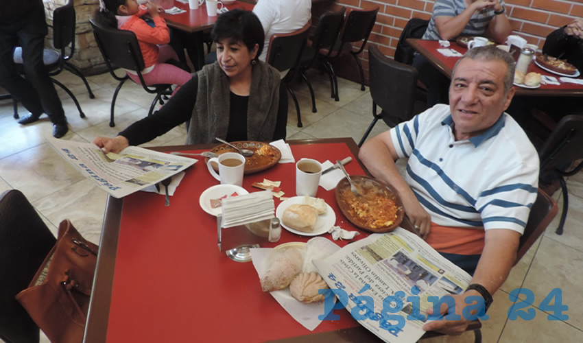 Rosalba Ochoa Zárraga y José Roberto Ponce Urías almorzaron en el restaurante Las Antorchas