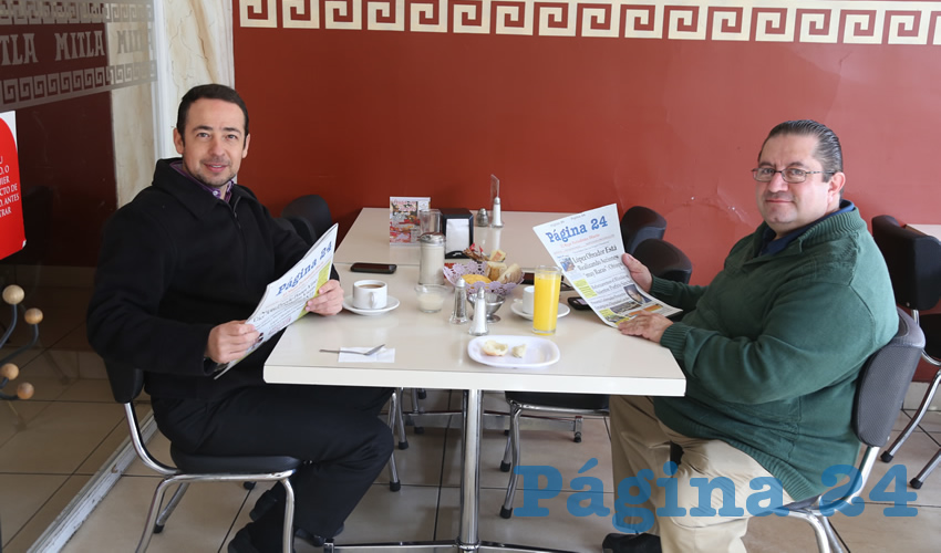En el restaurante Mitla almorzaron Eduardo Flores Ramírez y Juan Carlos Medina Mazzoco, representante estatal de Nacional Financiera en Aguascalientes y Zacatecas