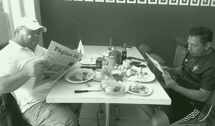 Julio César Ruiz y Ricardo Ontiveros compartieron el pan y la sal en el restaurante Mitla
