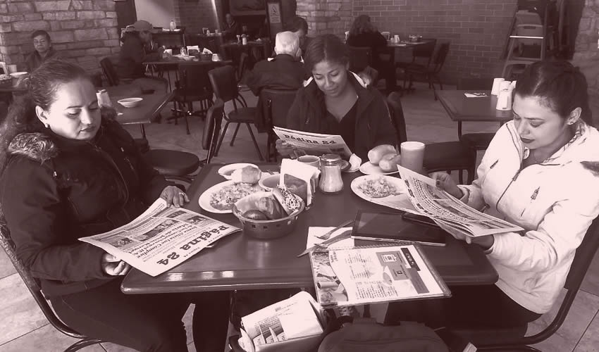 Martha Anguiano, Janeth García y Karen Chona, visitantes de Nayarit, almorzaron en el restaurante Las Antorchas