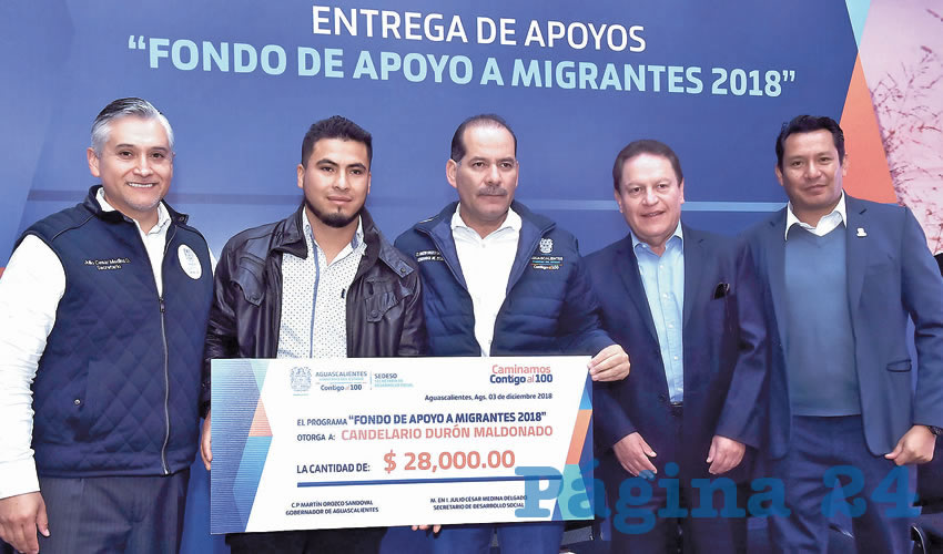 El gobernador Mart&iacute;n Orozco Sandoval entreg&oacute; recursos del programa Fondo de Apoyo a Migrantes para la instalaci&oacute;n de 88 proyectos productivos