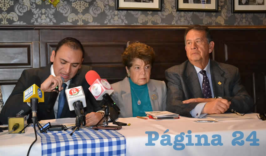 integrantes del Comité Ciudadano de monitoreo de indicadores de desarrollo, comentaron que bajo el sustento legal el comité ha realizado consultas, asesorías, componentes estadísticos y lineamientos técnicos para lograr el diálogo entre la sociedad y las instancias de gobierno (Foto: Merari Martínez)
