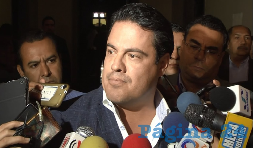Entre los pendientes que dejó Aristóteles Sandoval fue la entrega de la línea 3 del tren ligero, la vía rápida a Puerto Vallarta, más rutas de transporte articulado, la modernización total del transporte público, que se redujeran las tasas de ejecuciones y delitos de alto impacto, etcétera, etcétera/Foto: Archivo Página 24