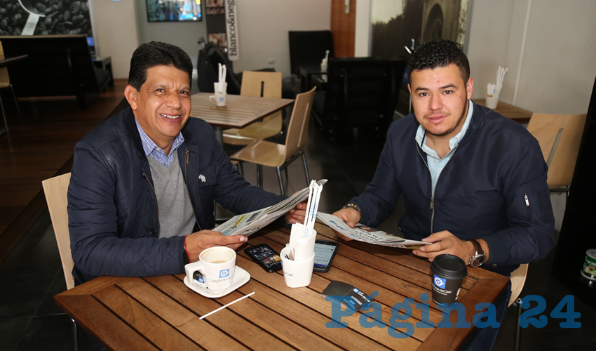 En Café Punta del Cielo departieron Marco Antonio Licón Dávila, secretario de Obras Públicas del Municipio de Aguascalientes; y Adrián Ramírez Muñoz