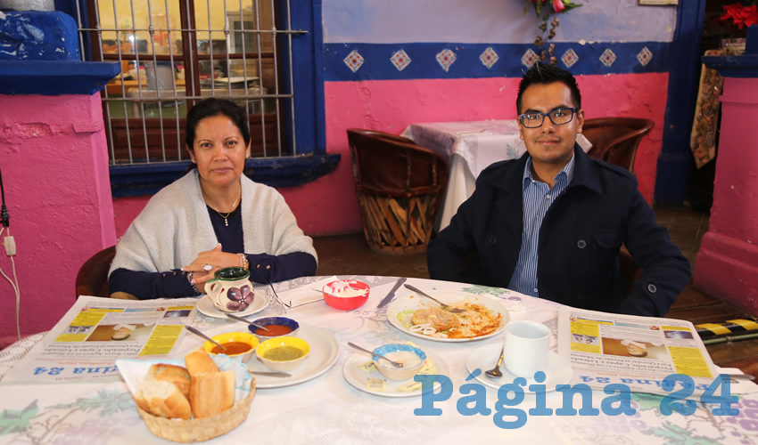 En La Saturnina almorzaron Rosa María Martínez Martínez y Eli Daniel García Martínez