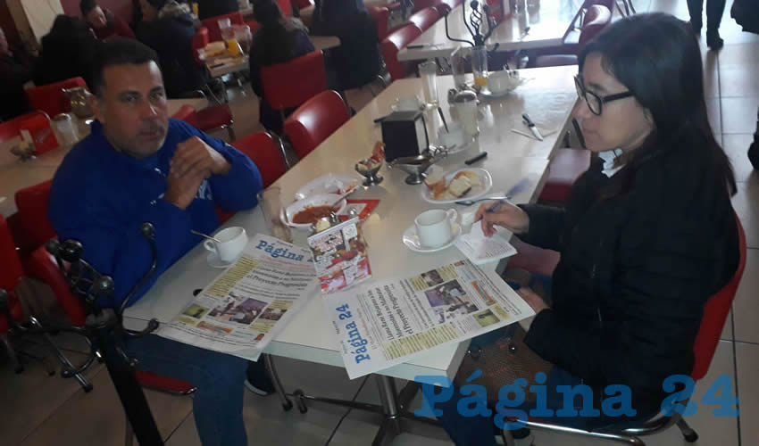 Raúl García y Bertha Alicia Merino compartieron el pan y la sal en el restaurante Mitla