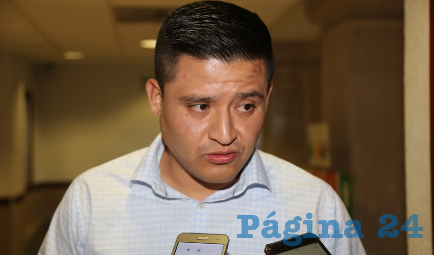 El diputado de Morena, Heder Pedro Guzm&aacute;n Espejel no est&aacute; de acuerdo con el aumento al salario m&iacute;nimo