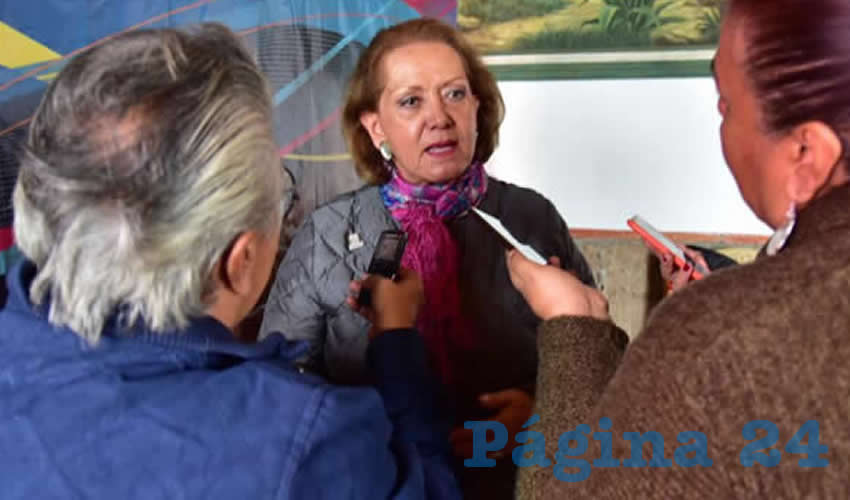 Irma Medrano Parada, quiere subirse al tren de AMLO