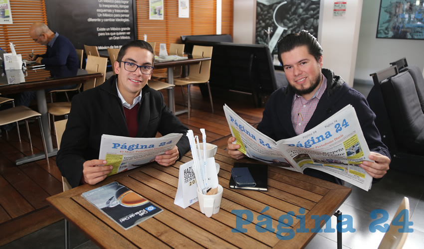 En Café Punta del Cielo departieron Ricardo Popoca Suárez del Real y Juan Carlos Raya Gutiérrez
