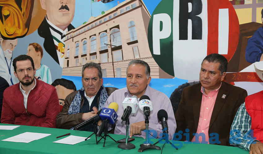 Arturo Zamora Jiménez, secretario general de Comité Ejecutivo Nacional (CEN) del PRI; hay priístas que traicionan sus principios para seguir pegados a un sueldo; para nosotros todo eso forma parte del pasado