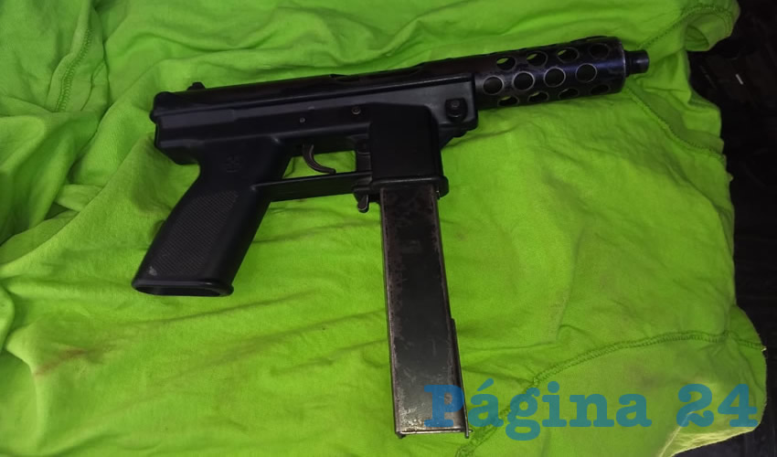 El arma que portaba el distribuidor de drogas
