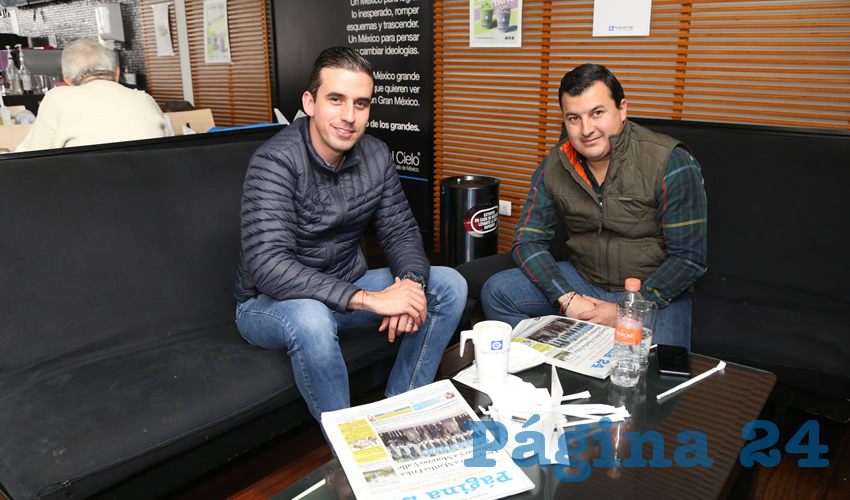 En Caf&eacute; Punta del Cielo departieron Oziel Guerrero de Anda y H&eacute;ctor Rodr&iacute;guez R&iacute;os