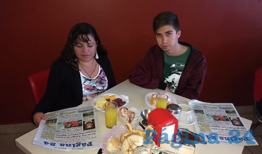 En el restaurante Mitla desayunaron Martha Elvia Martínez y Miguel Ruvalcaba
