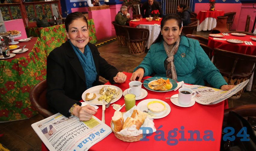 En La Saturnina almorzaron Josefina Juárez de la Torre, empresaria; y la exdiputada local María del Carmen Mayela Macías Alvarado