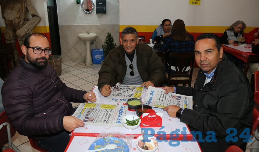 En gorditas La Merced disfrutaron los primeros alimentos matutinos Rubén Guzmán Martínez, René Aguayo Rodríguez y Jesús Pineda Martín